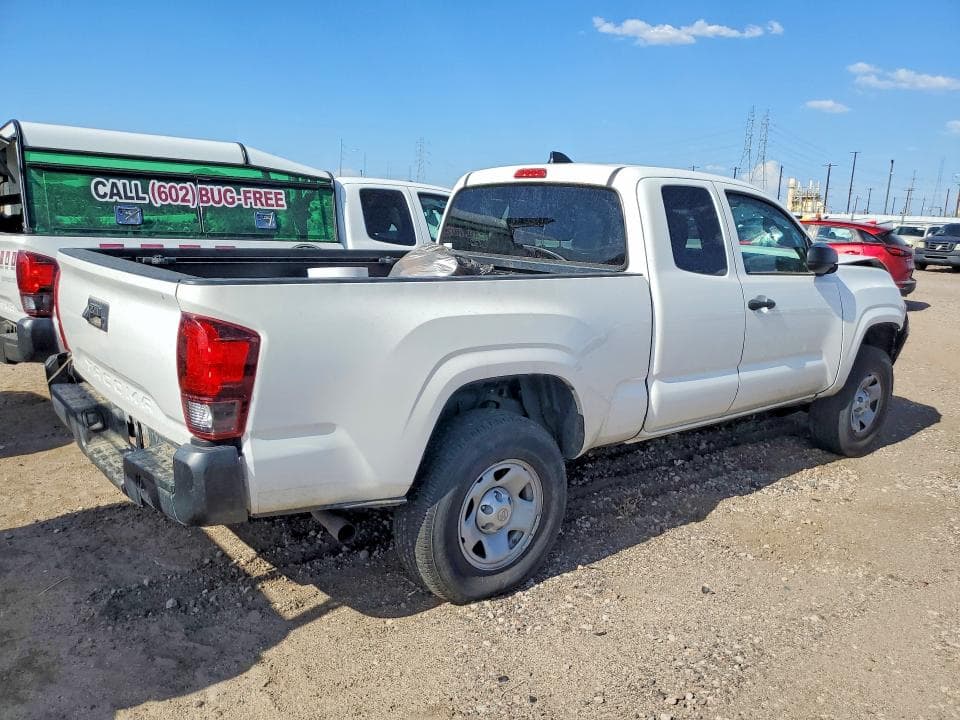 2022 TOYOTA TACOMA SR SR 4