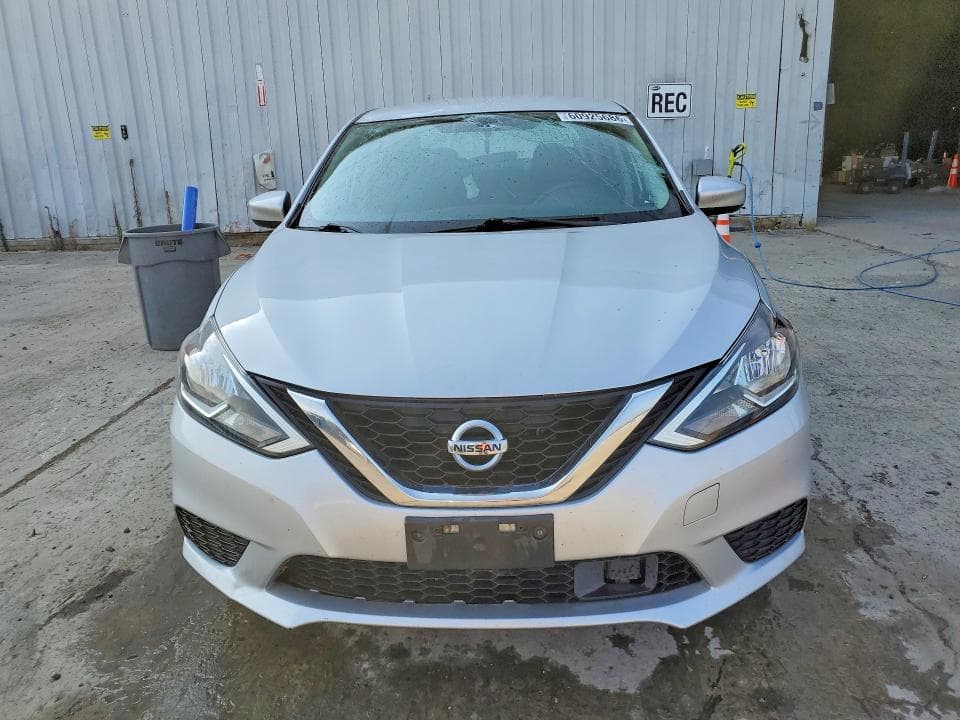 2019 NISSAN SENTRA SV 5