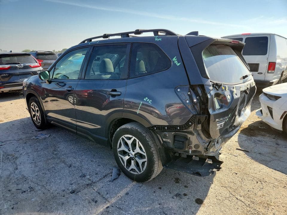 2023 SUBARU FORESTER PREMIUM 2