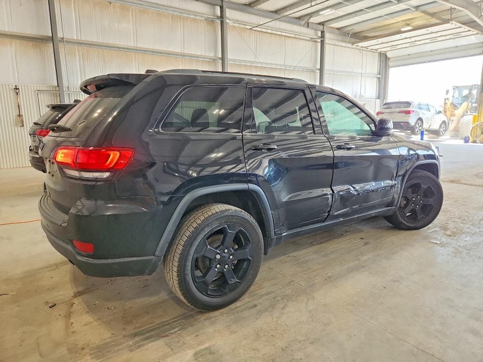 2020 JEEP GRAND CHEROKEE LAREDO 3