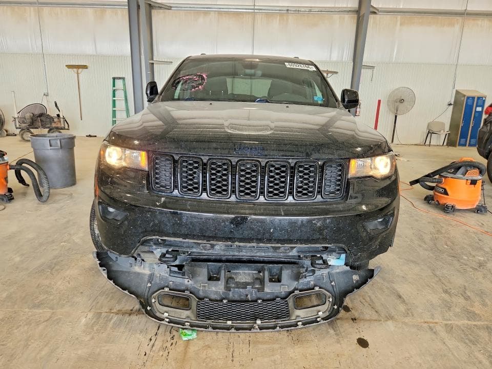 2020 JEEP GRAND CHEROKEE LAREDO 5