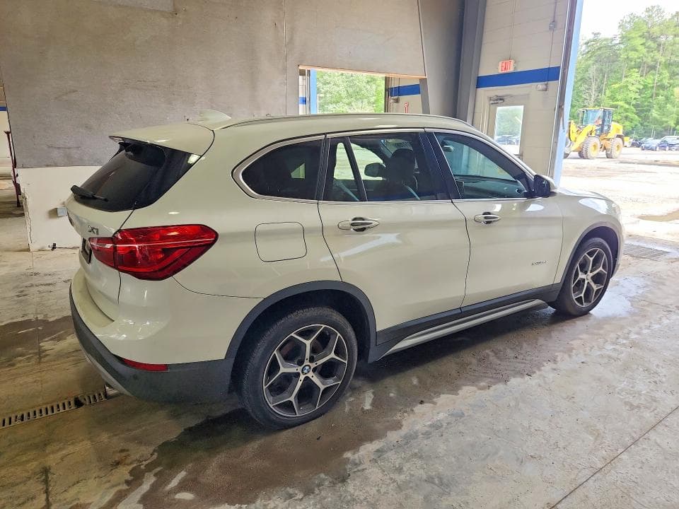 2017 BMW X1 XDRIVE28I 3