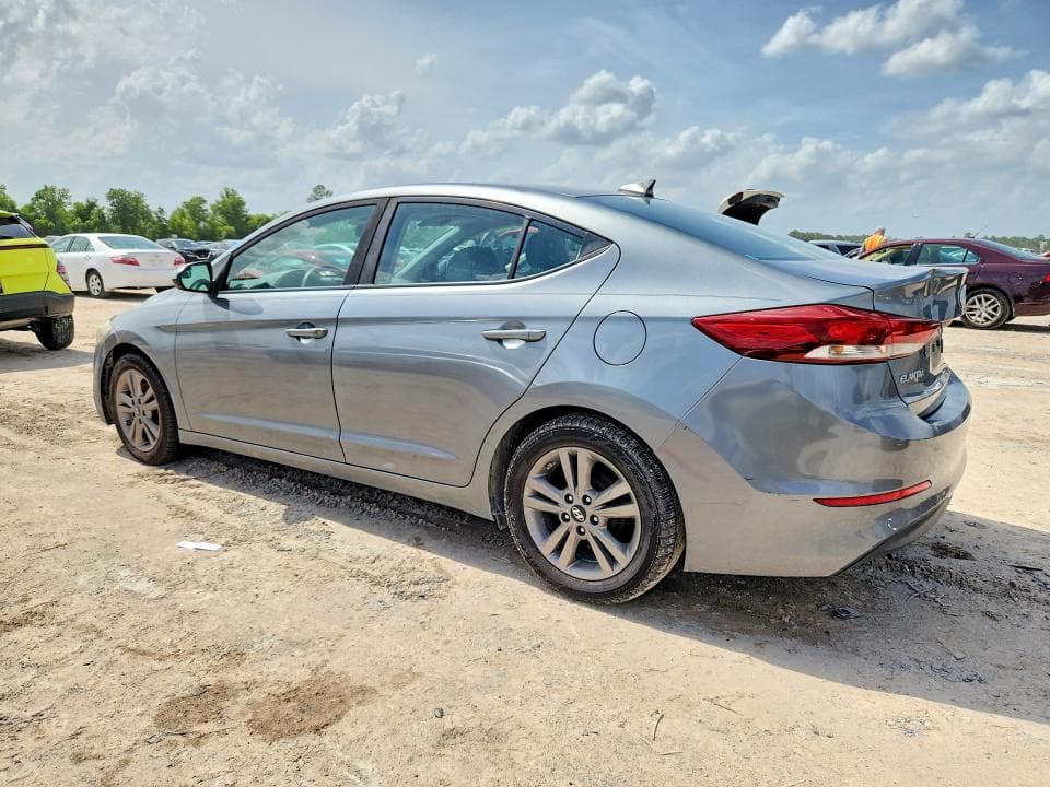 2017 HYUNDAI ELANTRA SE 2