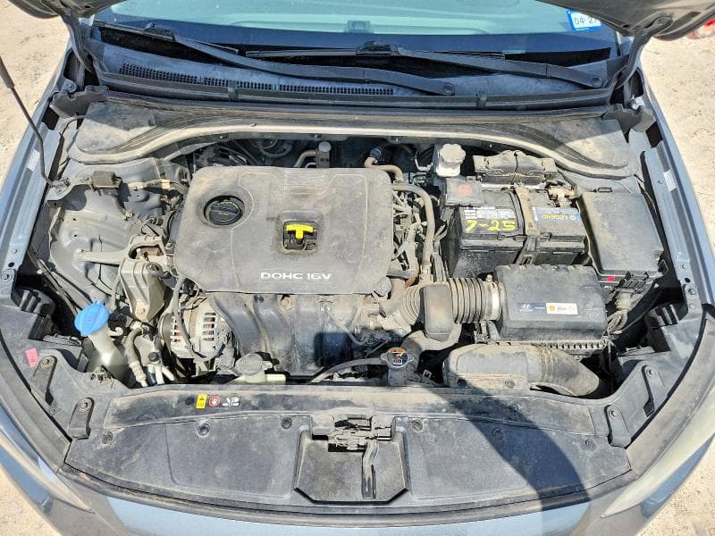 2017 HYUNDAI ELANTRA SE 11