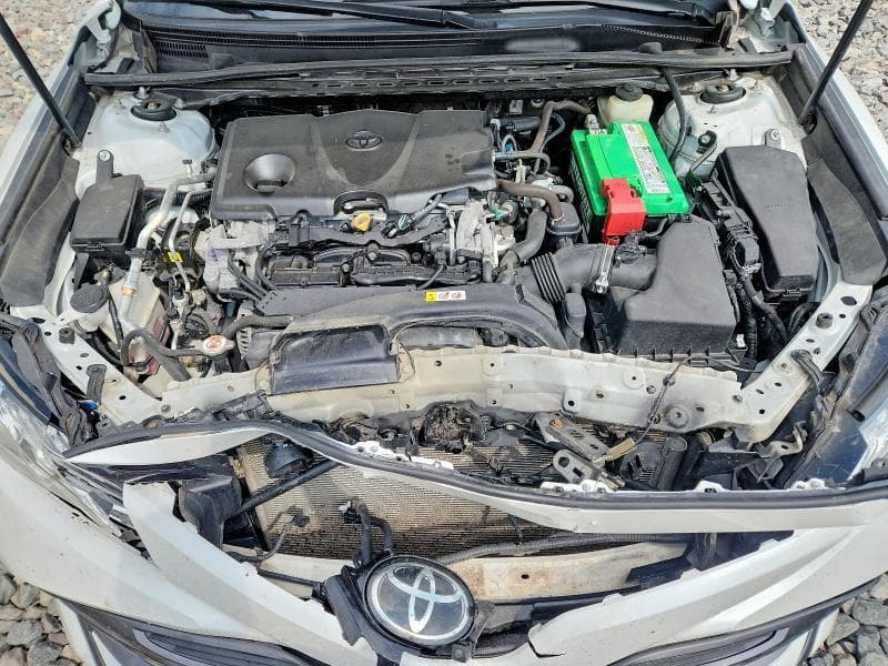 2018 TOYOTA CAMRY XLE 11