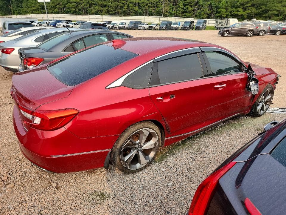 2018 HONDA ACCORD TOURING 3