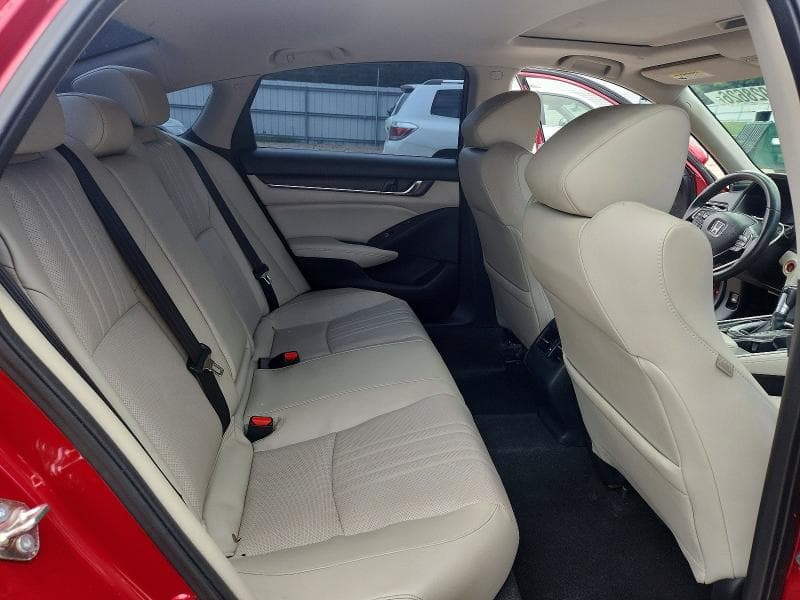 2018 HONDA ACCORD TOURING 10