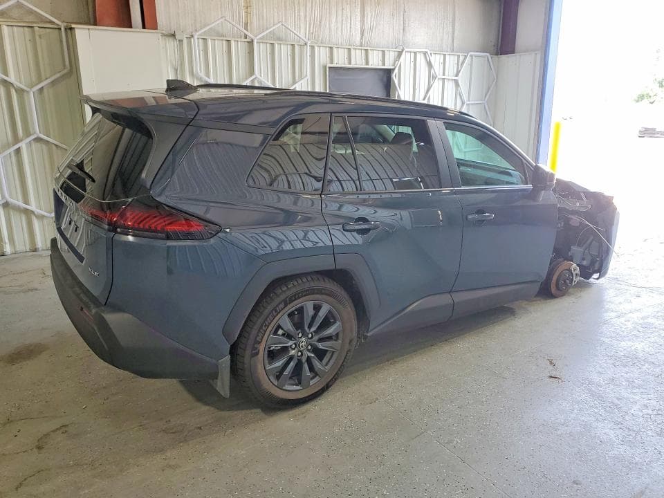 2026 TOYOTA RAV4 XLE PREMIUM 3