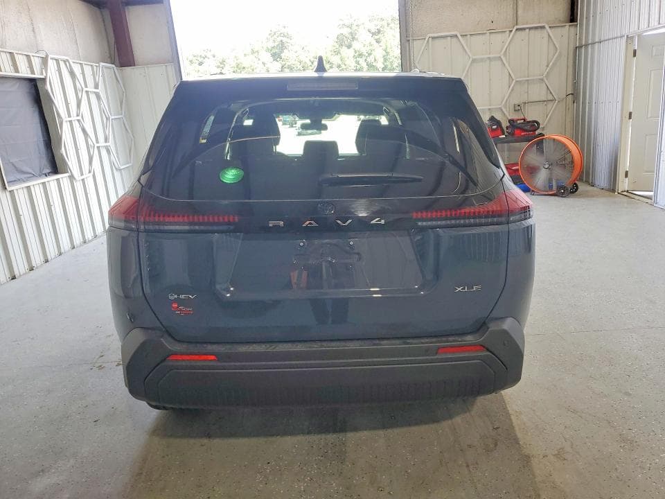 2026 TOYOTA RAV4 XLE PREMIUM 6