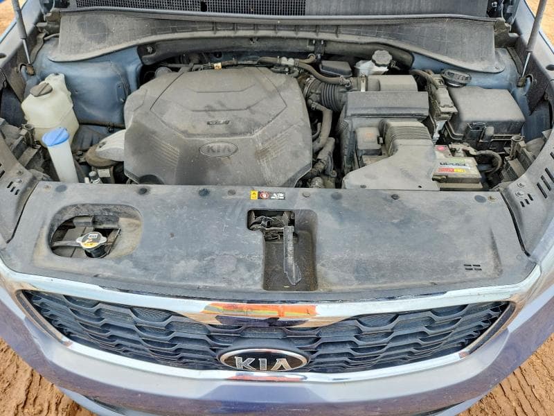 2020 KIA SORENTO S 11