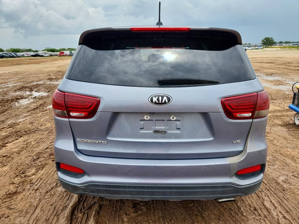 2020 KIA SORENTO S 6