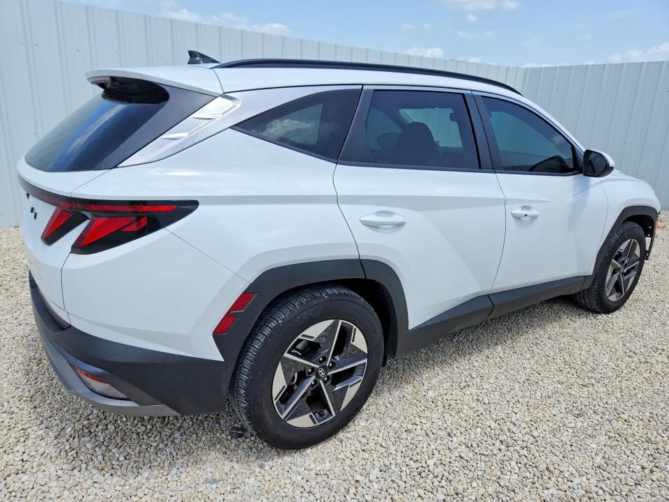 2026 HYUNDAI TUCSON SEL 3