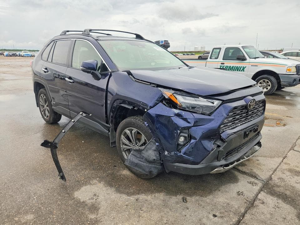 2025 TOYOTA RAV4 LIMITED LIMITED 4