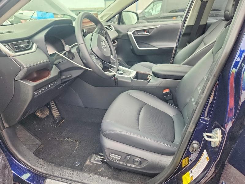 2025 TOYOTA RAV4 LIMITED LIMITED 7