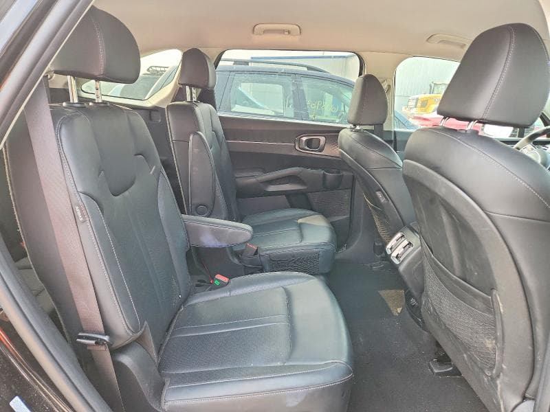 2025 KIA SORENTO EX 11