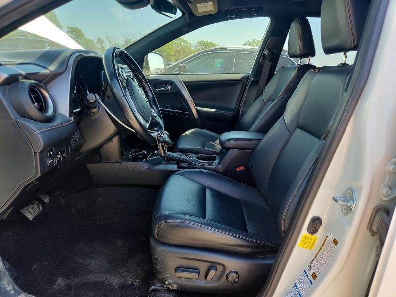 2018 TOYOTA RAV4 SE SE 7