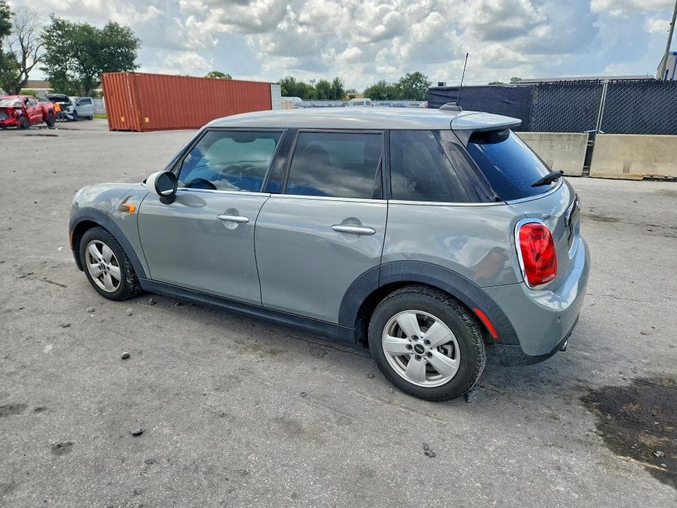 2019 MINI COOPER 2