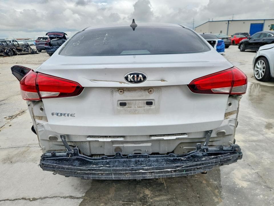2017 KIA FORTE LX LX 6
