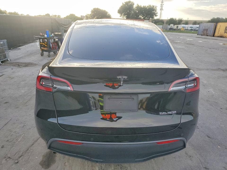 2021 TESLA MODEL Y 6