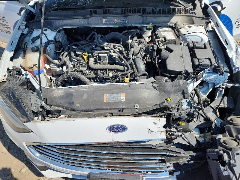 2019 FORD FUSION SE 11