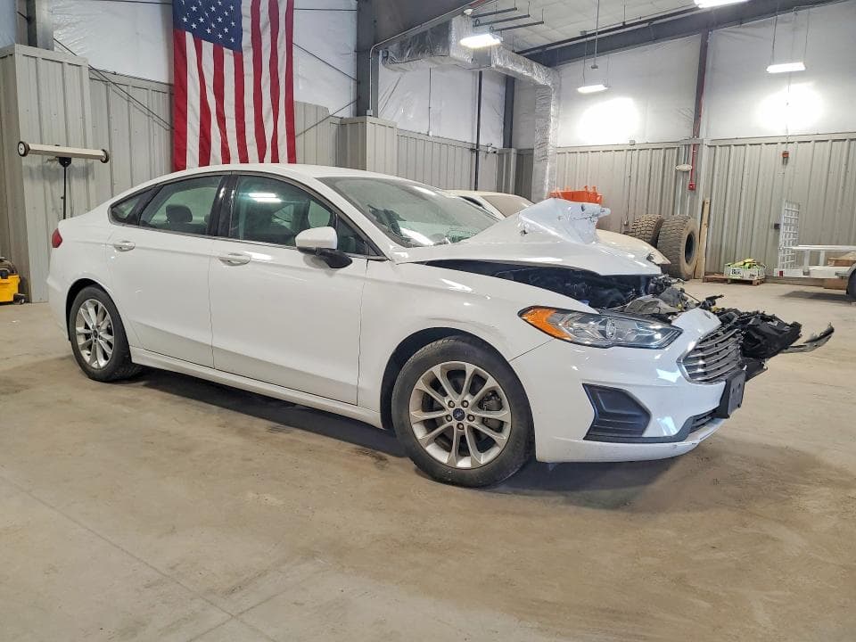 2019 FORD FUSION SE 4
