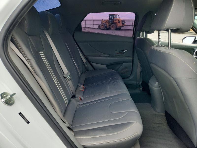 2023 HYUNDAI ELANTRA SEL 10