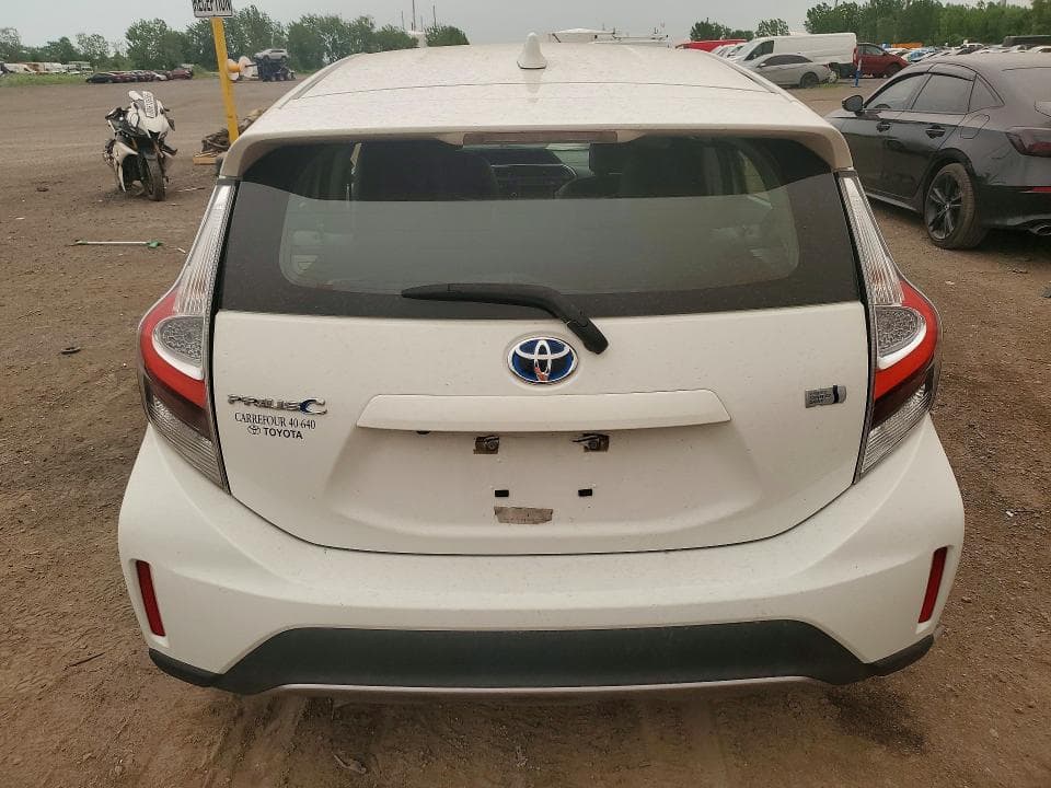 2018 TOYOTA PRIUS C ONE ONE 6