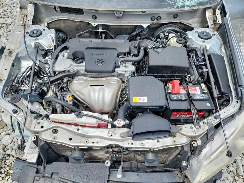 2017 TOYOTA CAMRY SE 11