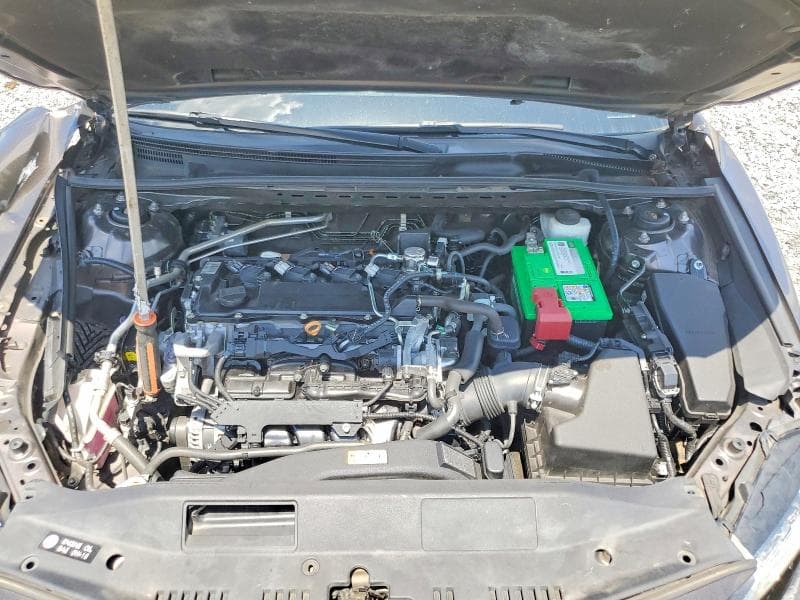 2019 TOYOTA CAMRY XLE 11
