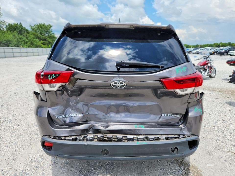 2017 TOYOTA HIGHLANDER XLE XLE 6
