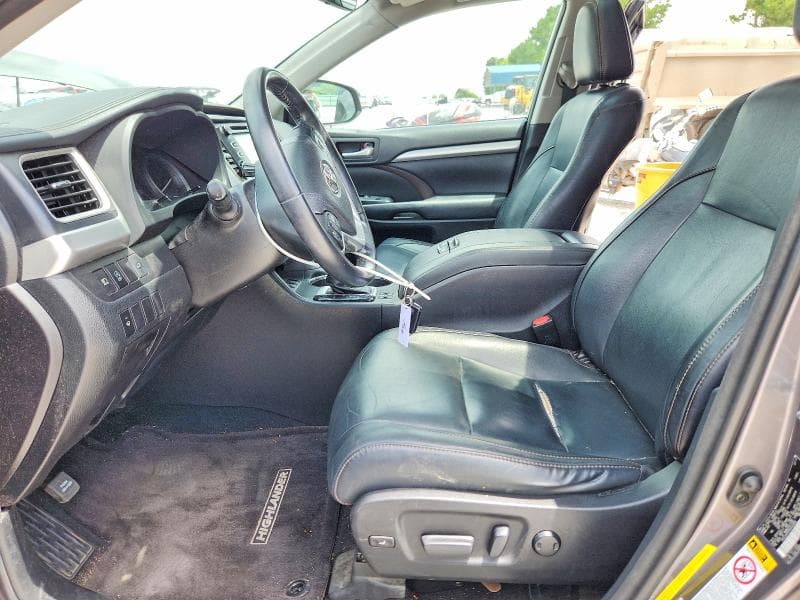 2017 TOYOTA HIGHLANDER XLE XLE 7