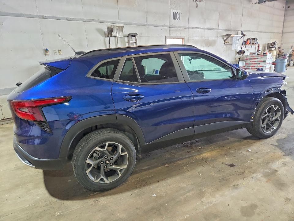 2024 CHEVROLET TRAX 1LT 3