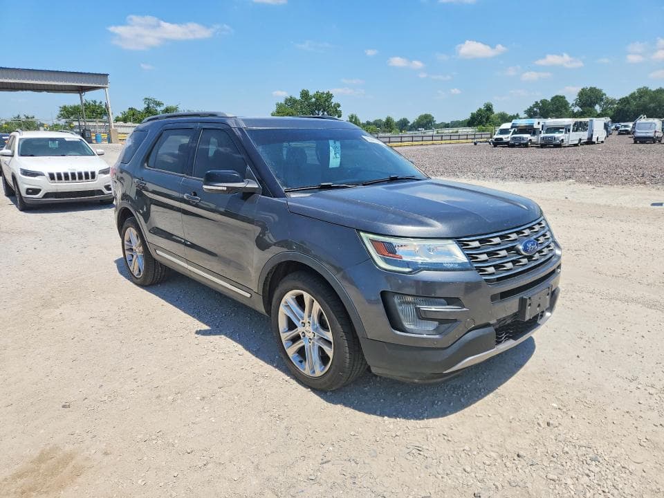 2017 FORD EXPLORER XLT 4