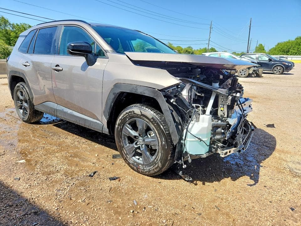 2026 TOYOTA RAV4 LE 4