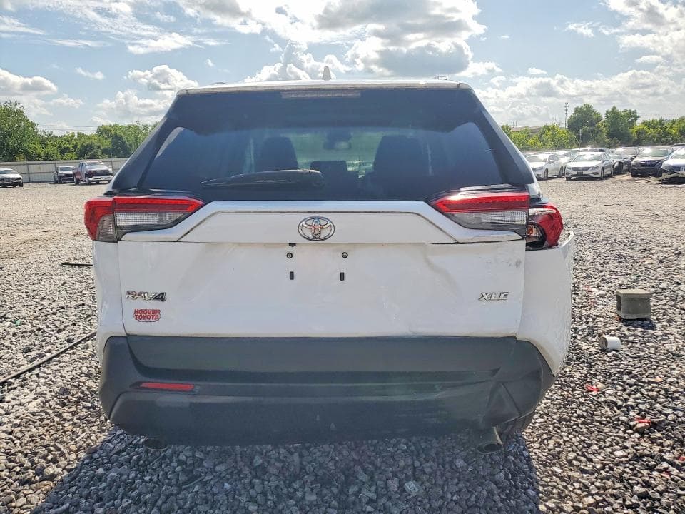 2021 TOYOTA RAV4 XLE 6