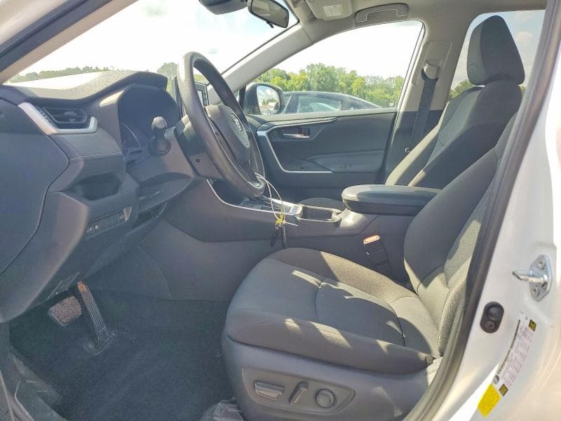 2021 TOYOTA RAV4 XLE 7