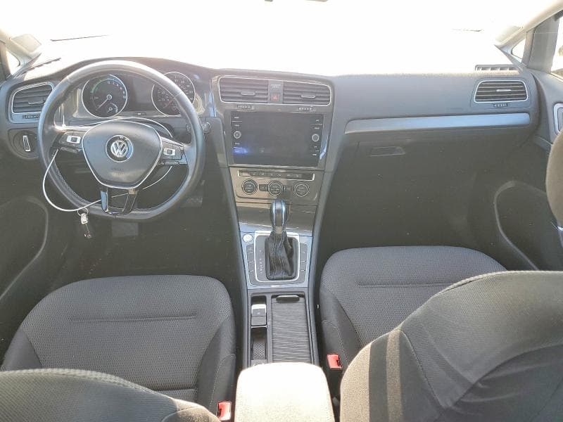 2019 VOLKSWAGEN E-GOLF SE 8