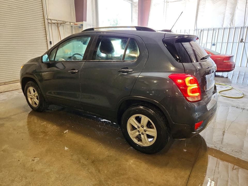 2021 CHEVROLET TRAX 1LT 2