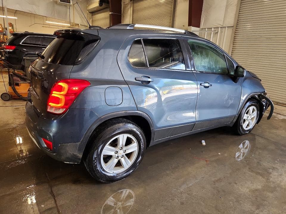 2021 CHEVROLET TRAX 1LT 3
