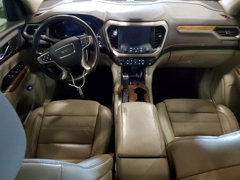 2017 GMC ACADIA DENALI 8