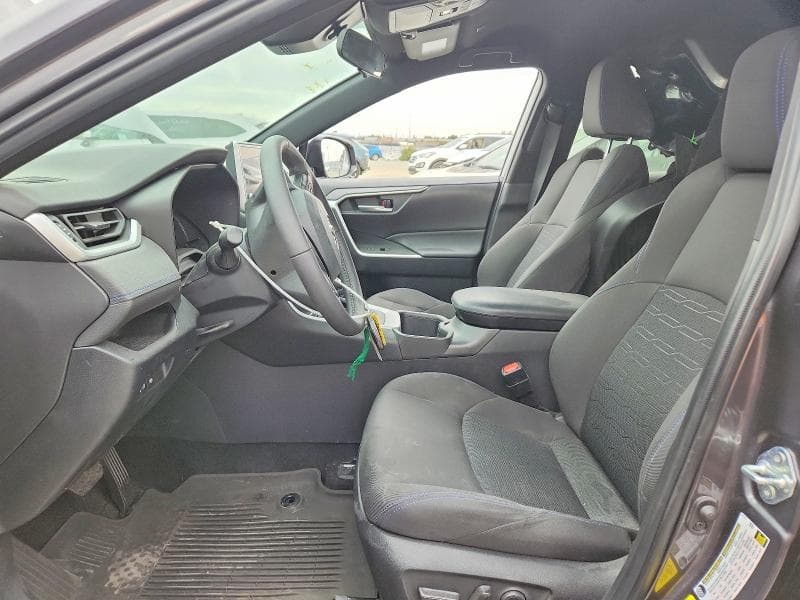 2024 TOYOTA RAV4 SE 7