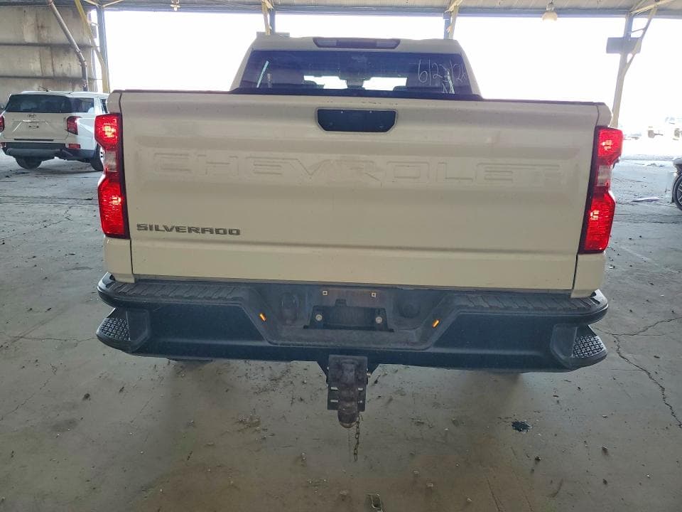 2023 CHEVROLET SILVERADO C1500 6