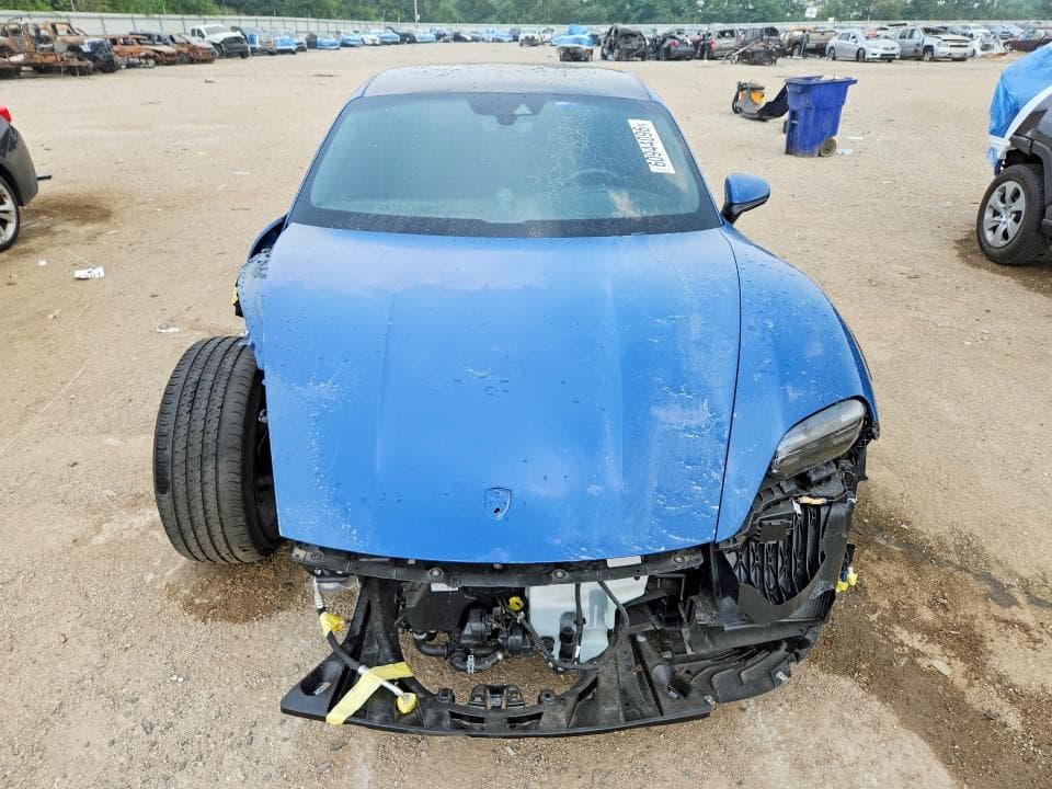2024 PORSCHE TAYCAN CROSS TURISMO 4 5