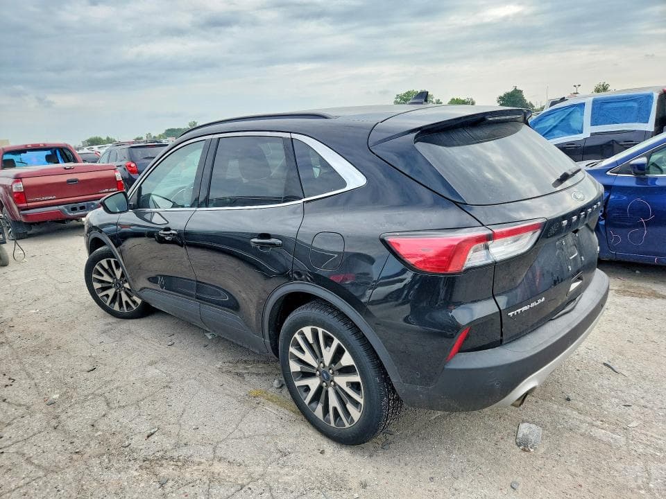 2020 FORD ESCAPE TITANIUM 2