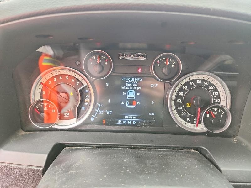 2016 RAM 1500 LARAMIE 9