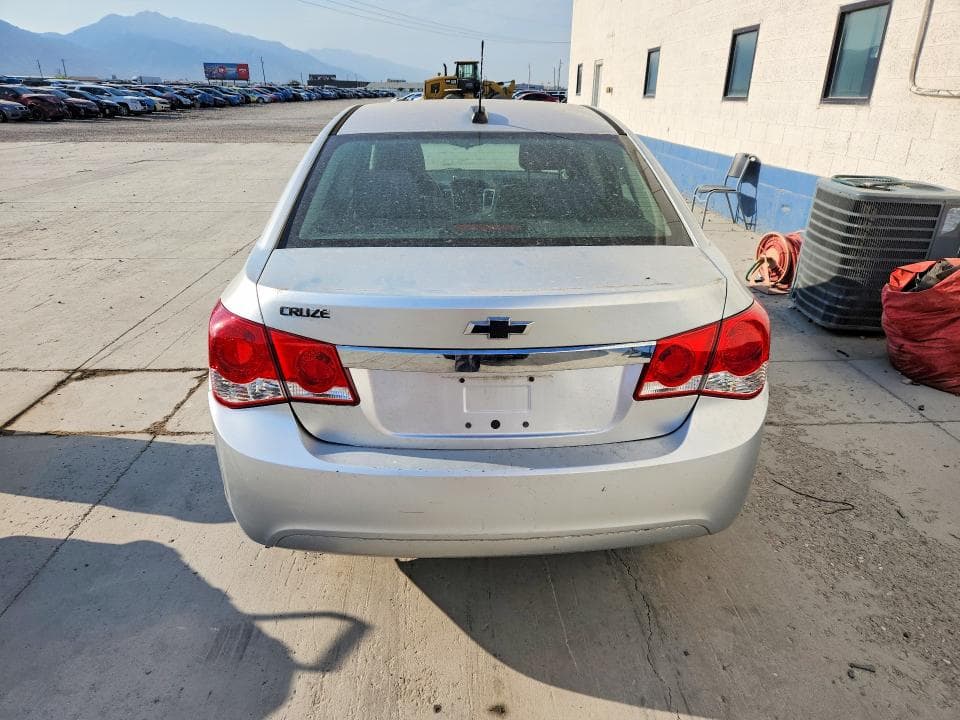 2016 CHEVROLET CRUZE LIMITED LS LS 6