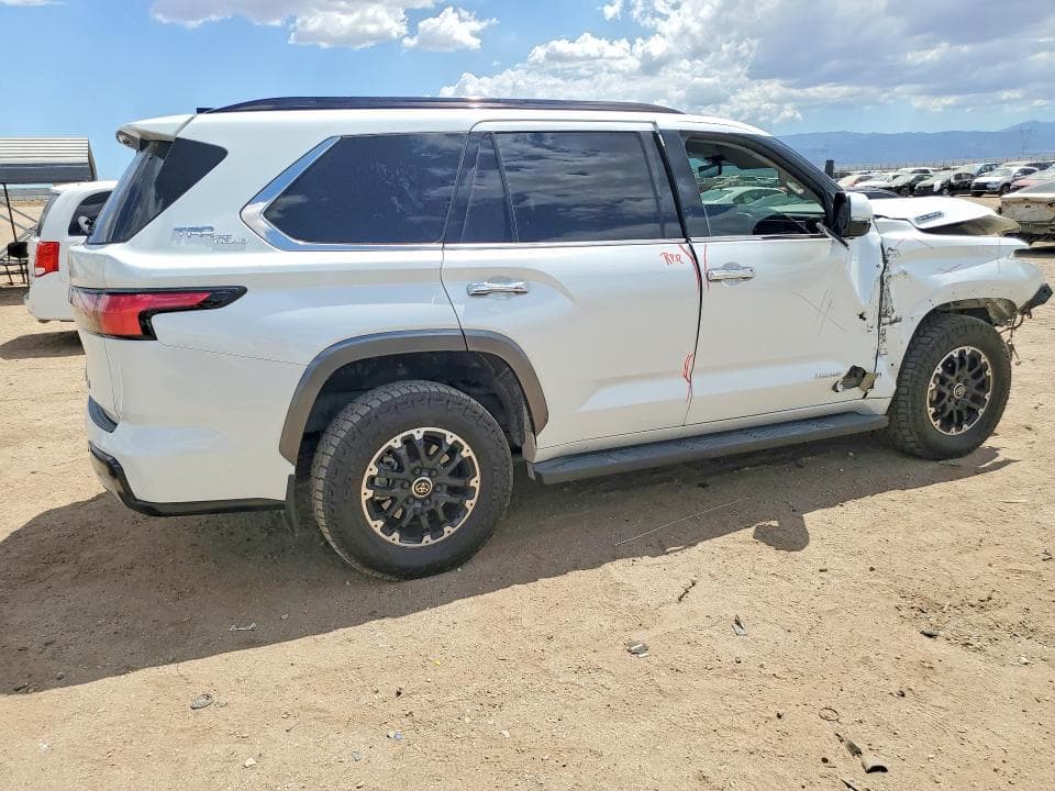 2023 TOYOTA SEQUOIA LIMITED 3