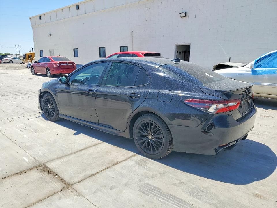2022 TOYOTA CAMRY SE NIGHTSHADE 2
