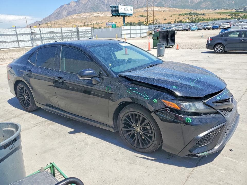 2022 TOYOTA CAMRY SE NIGHTSHADE 4