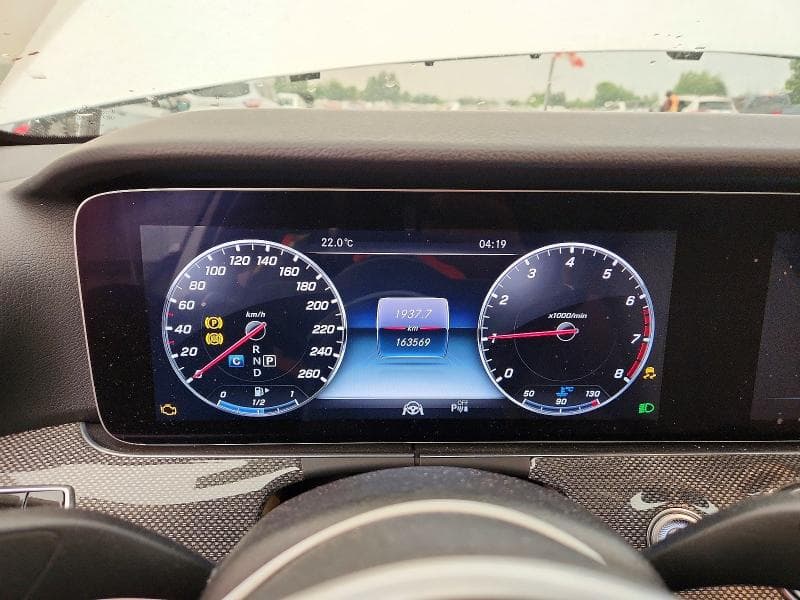 2019 MERCEDES-BENZ E 300 4MATIC 300 4MATIC 9